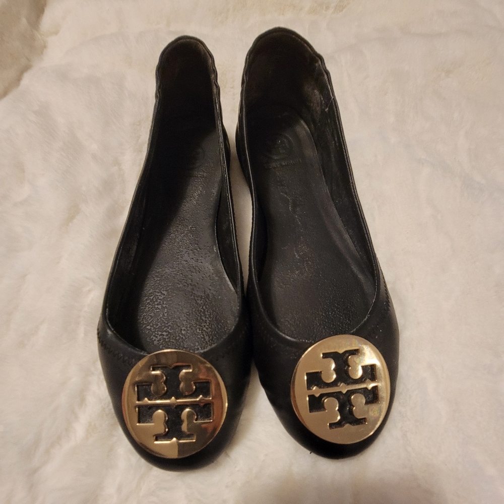Tory Burch Minnie Travel Ballet with metal logo Size 9